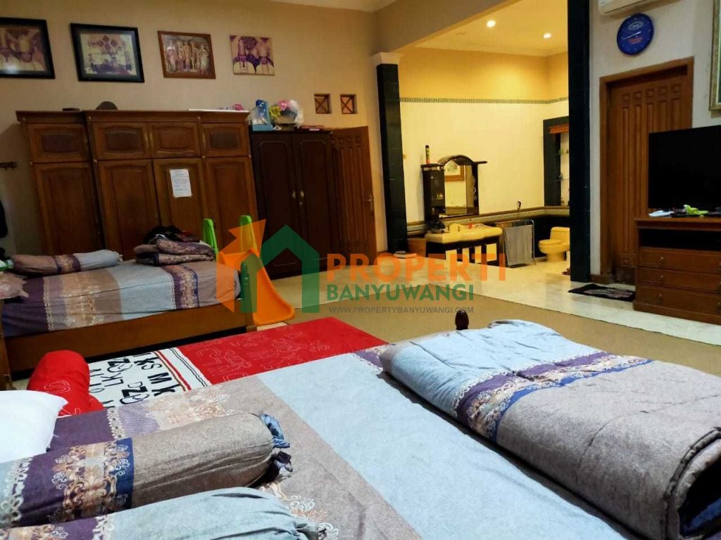 Dijual Rumah Megah Luas 8M NEGO Giri Banyuwangi