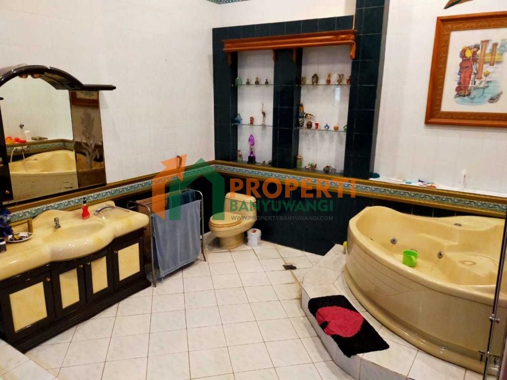 Dijual Rumah Megah Luas 8M NEGO Giri Banyuwangi