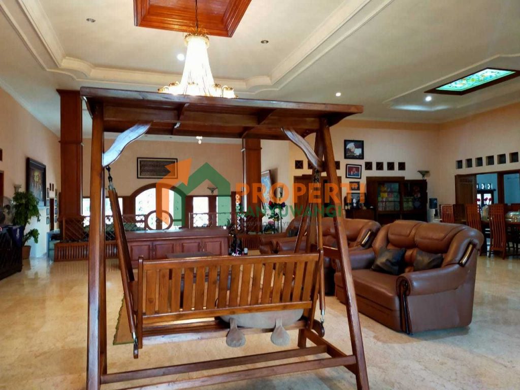 Dijual Rumah Megah Luas 8M NEGO Giri Banyuwangi