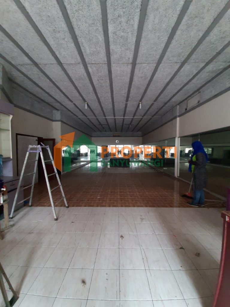 dijual gedung gym banyuwangi nego