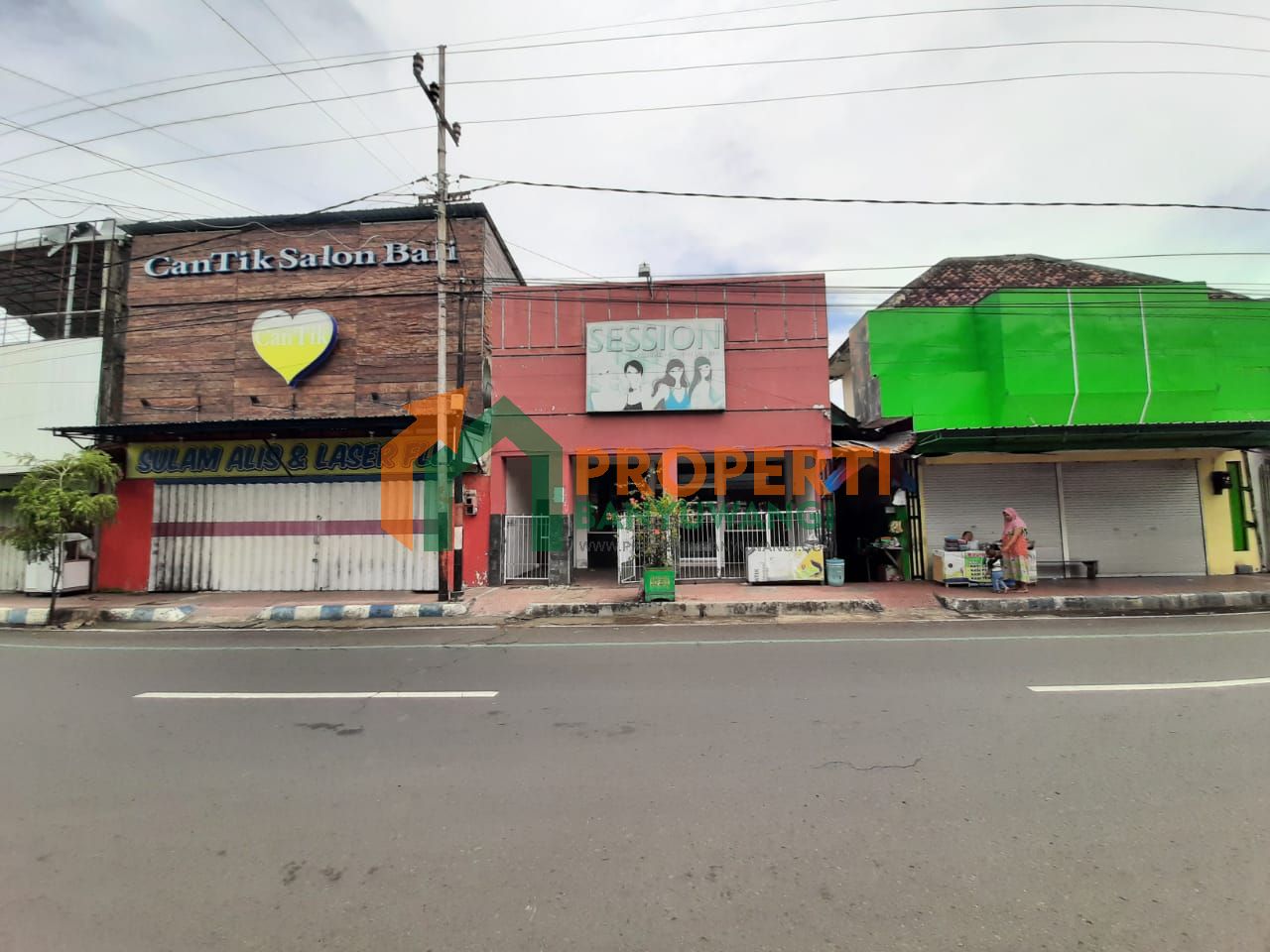 dijual gedung gym banyuwangi nego